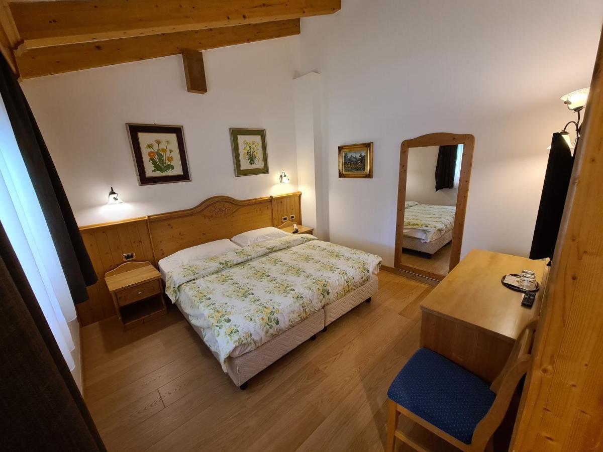 Alpenhotel Panorama Campitello di Fassa Eksteriør billede