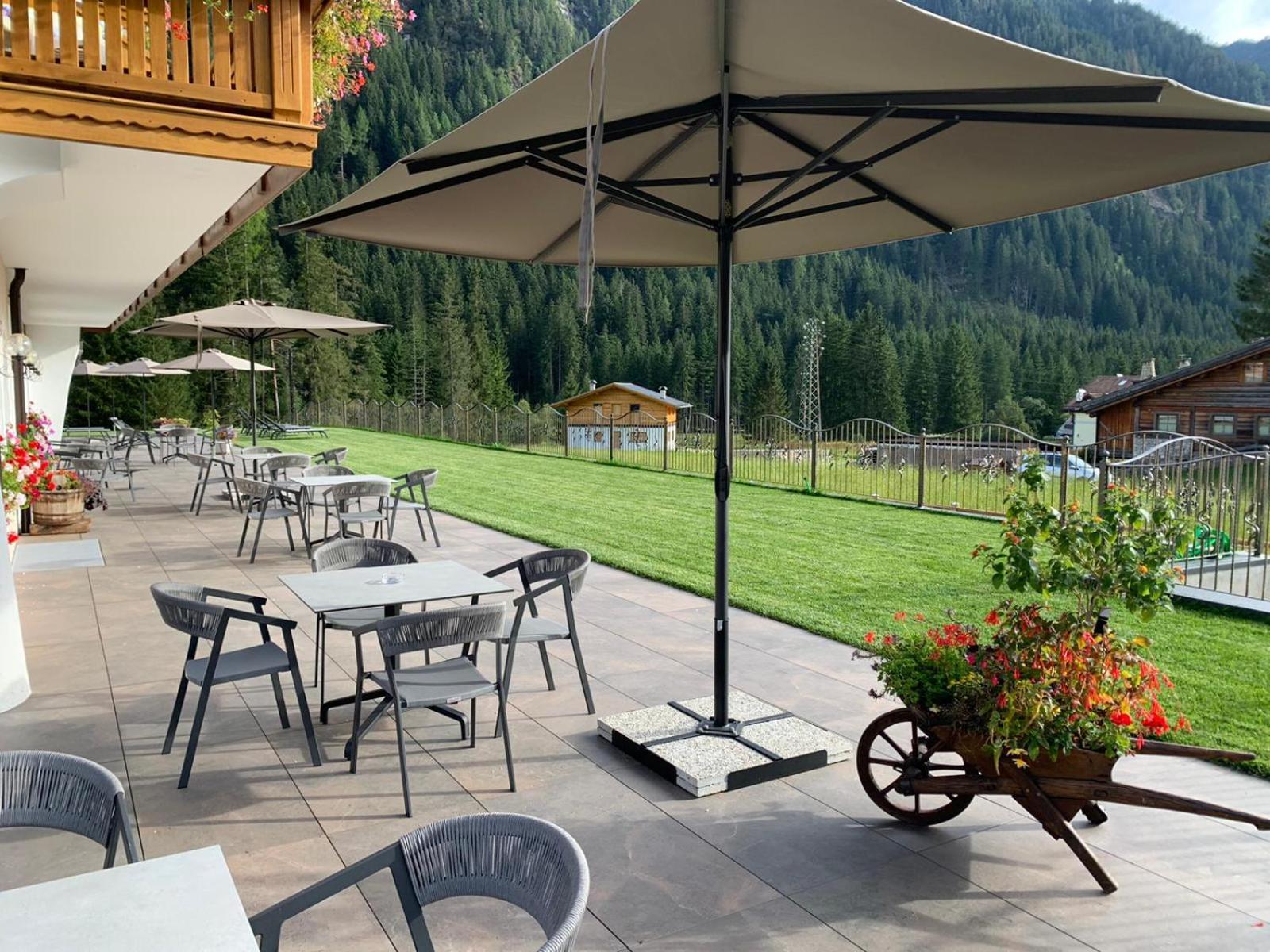 Alpenhotel Panorama Campitello di Fassa Eksteriør billede