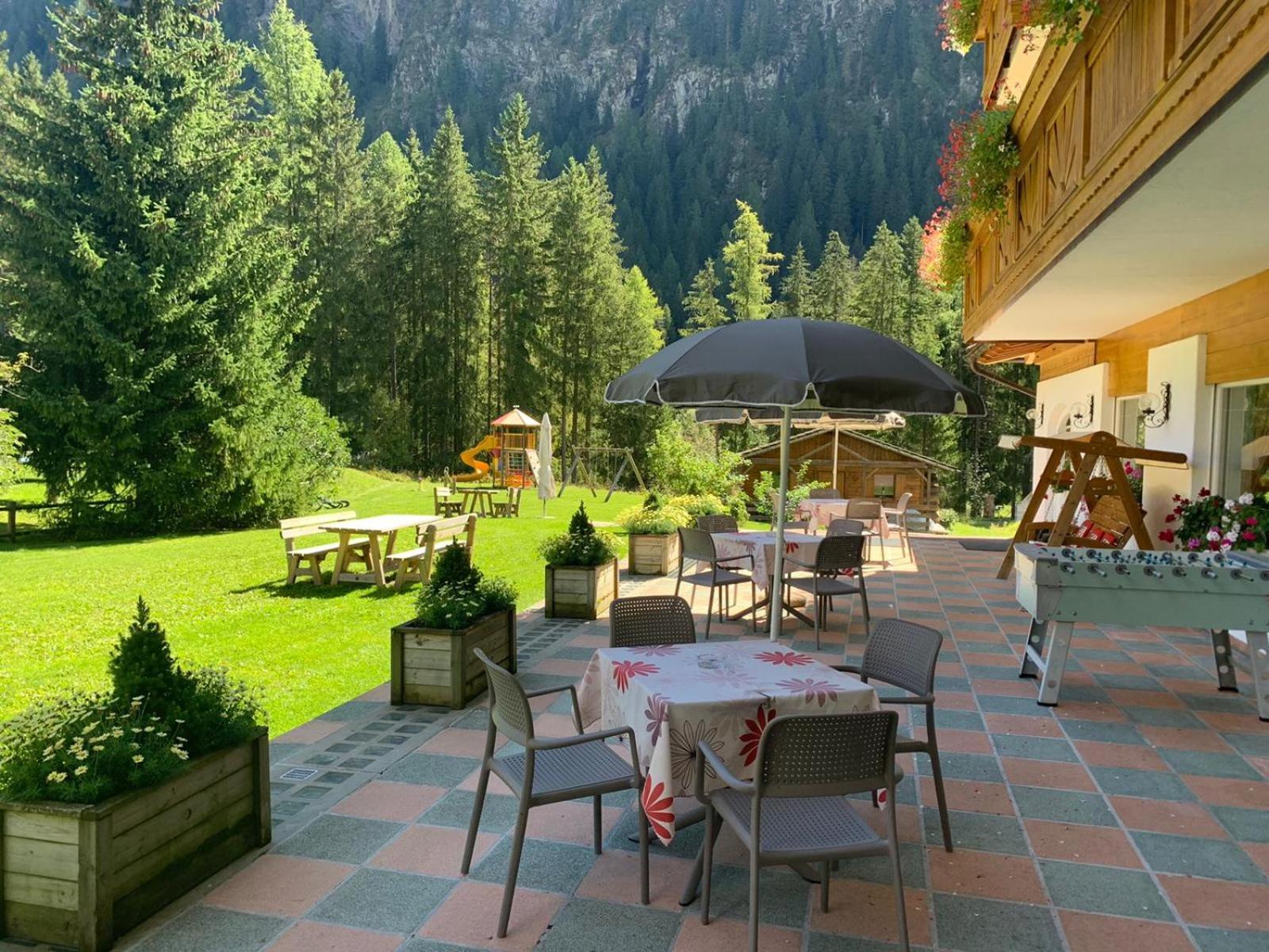 Alpenhotel Panorama Campitello di Fassa Eksteriør billede