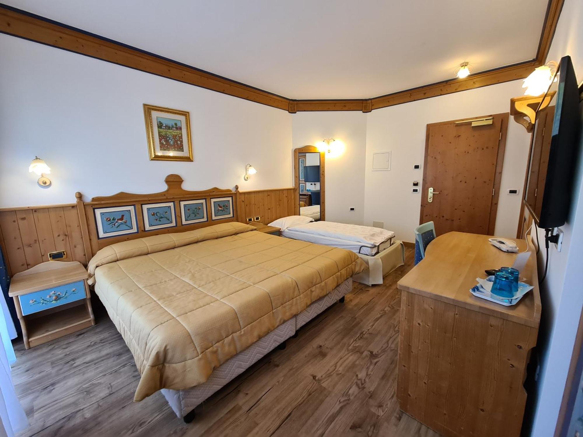 Alpenhotel Panorama Campitello di Fassa Eksteriør billede