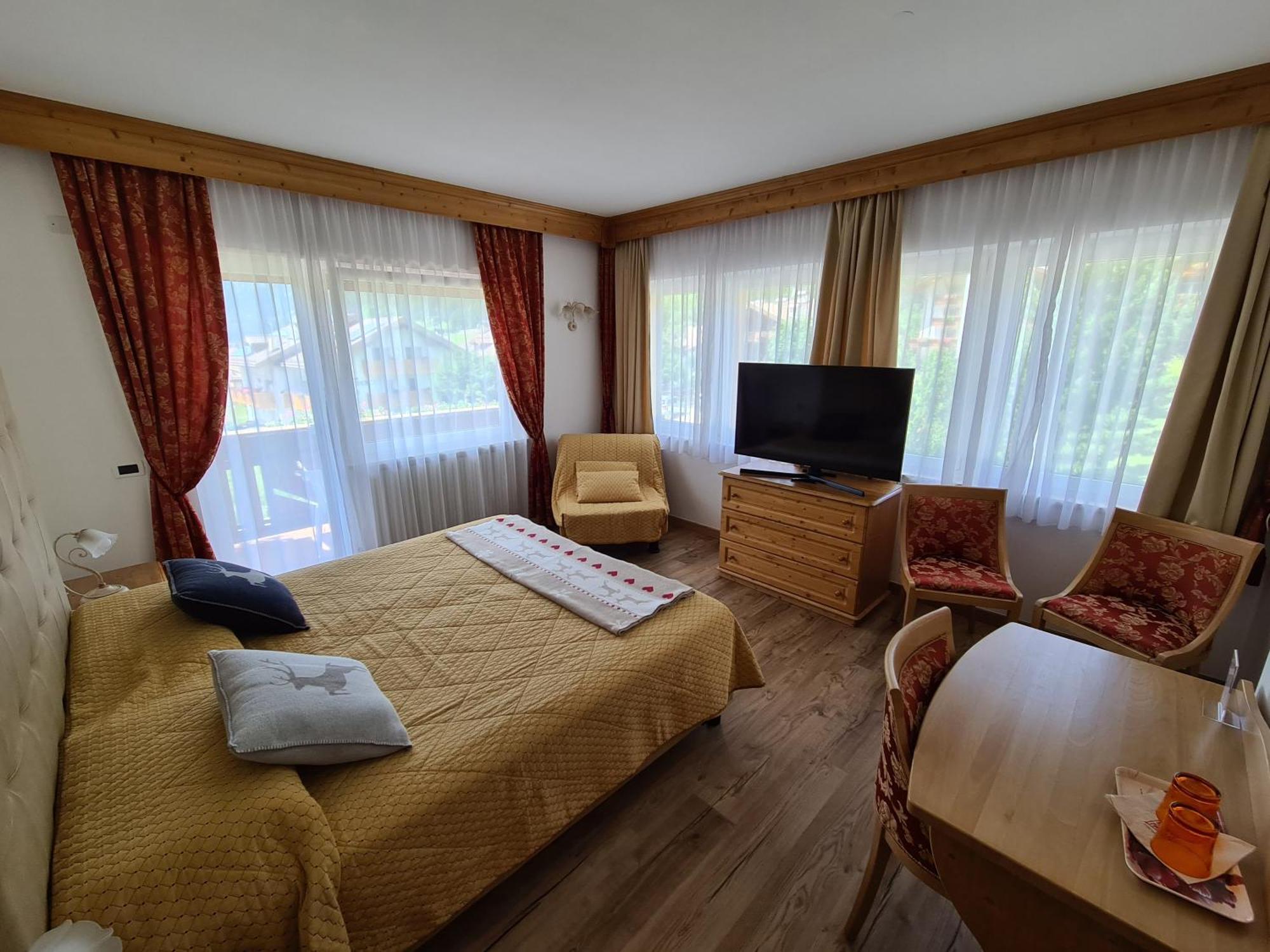 Alpenhotel Panorama Campitello di Fassa Eksteriør billede
